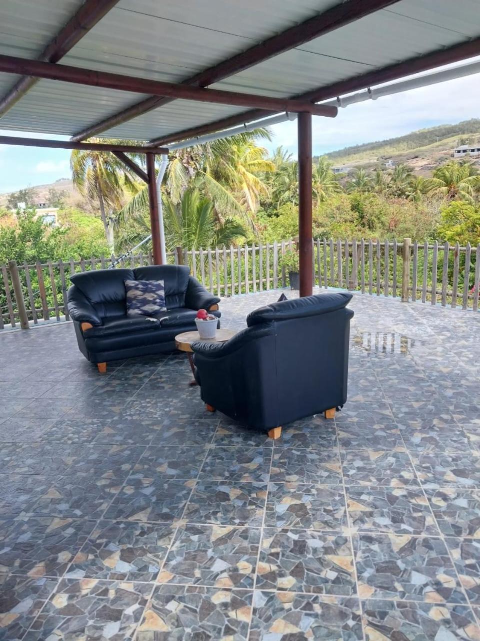 Poisson D'Or Guest House Port Mathurin Buitenkant foto