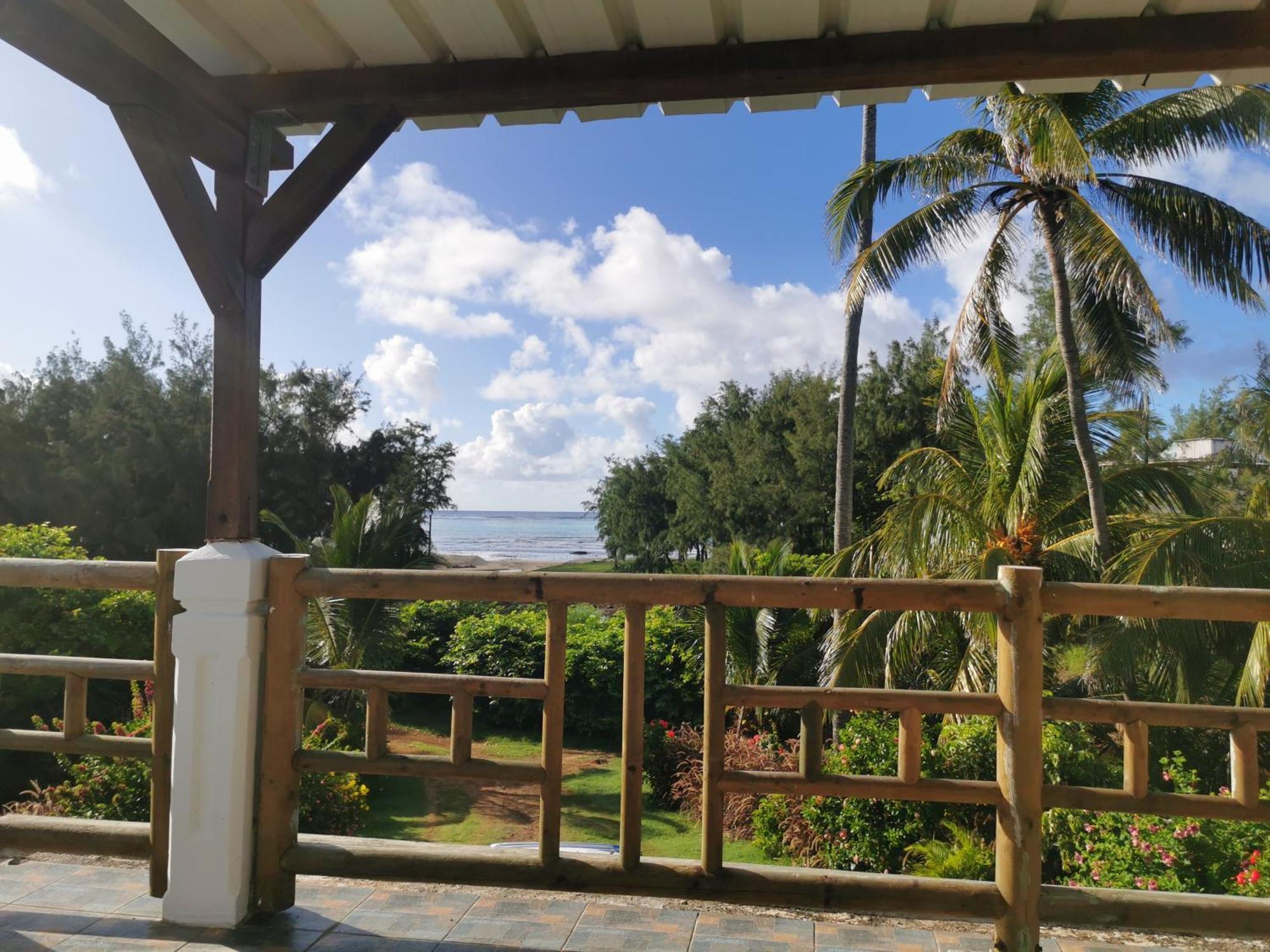 Poisson D'Or Guest House Port Mathurin Buitenkant foto
